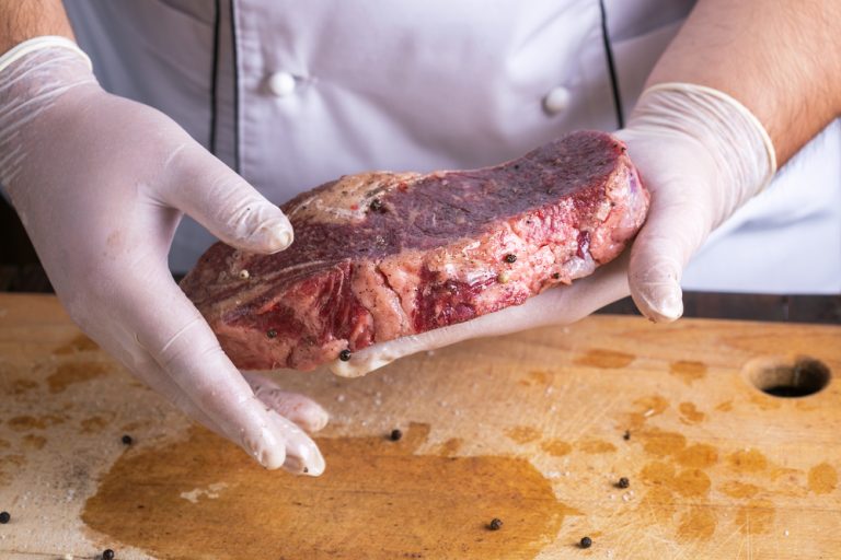 ארוחת בשרים